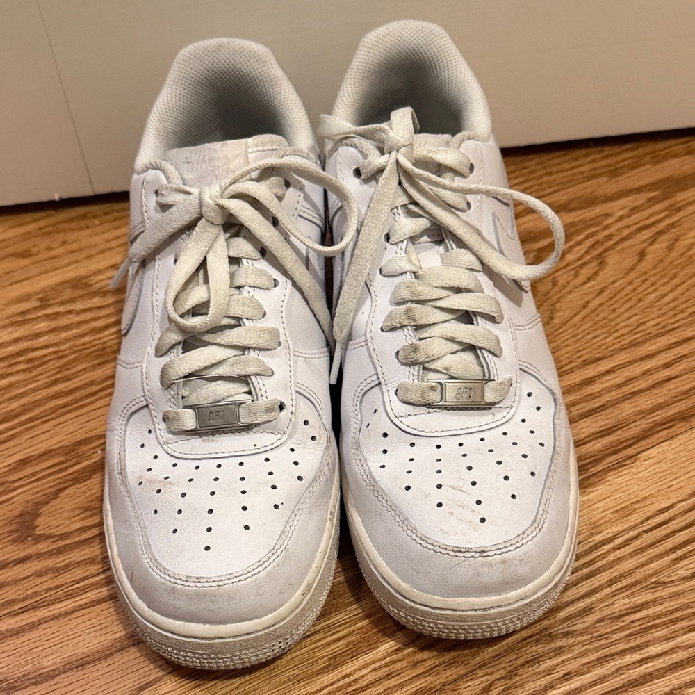 Nike Air Force White Lace-Up Sneakers size 9.5